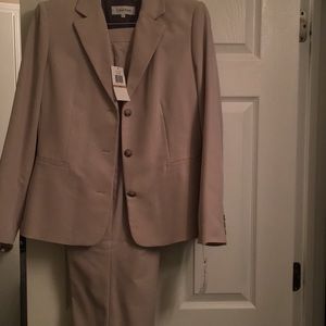 Women Calvin Klein pantsuit